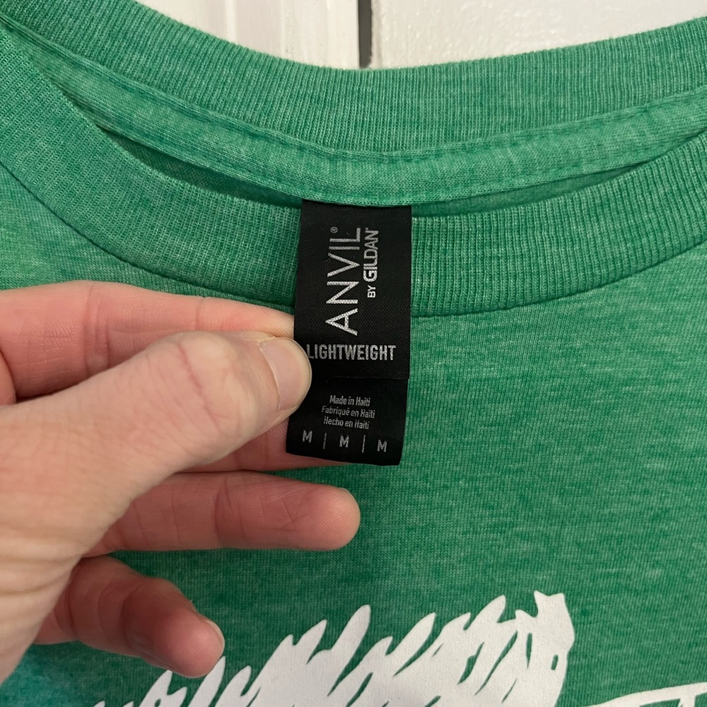 Gildan Green Short Sleeve Christmas T-Shirt - Picture 3 of 4